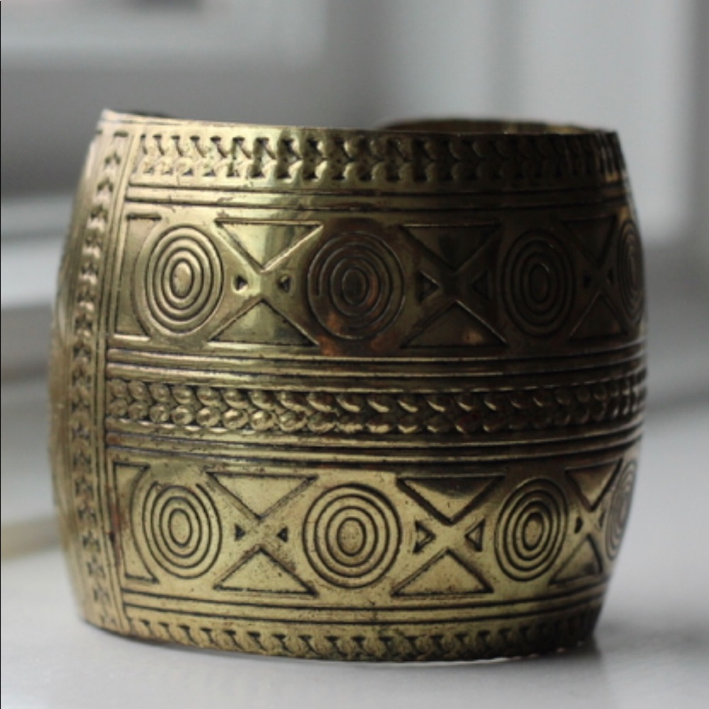 Aztec Pattern Gold Cuff Bracelet - Picture 2 of 4